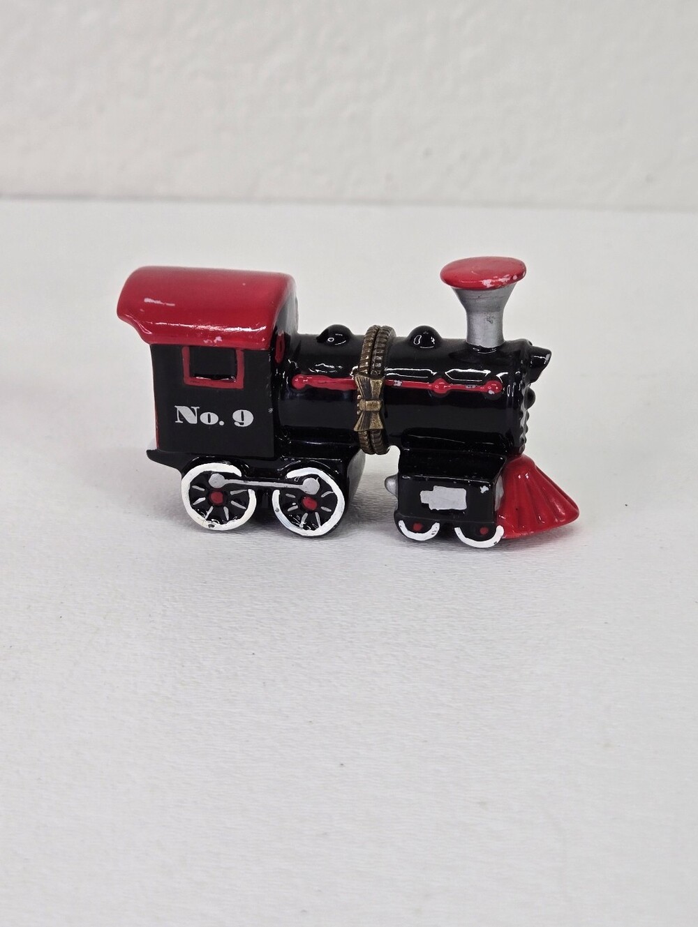 Midwest of Cannon Falls PHB Train Locomotive No 9 Porcelain Hinged Trinket Box